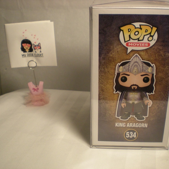πβ¨ Lord of the Rings β King Aragorn POP! (2018 Barnes & Noble Exclusive) β¨π - Picture 4 of 5